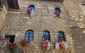 Il Mastio Di Spedaletto